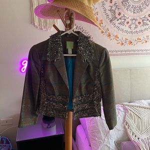 Beautiful short jacket.